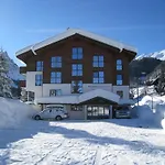 Bohemia 4 In By Interhome